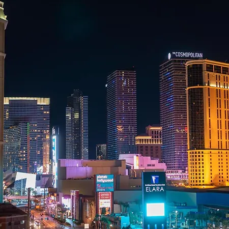 No Resort Fees-Mgm Stripview-Jacuzzi-Formula 1 Track View